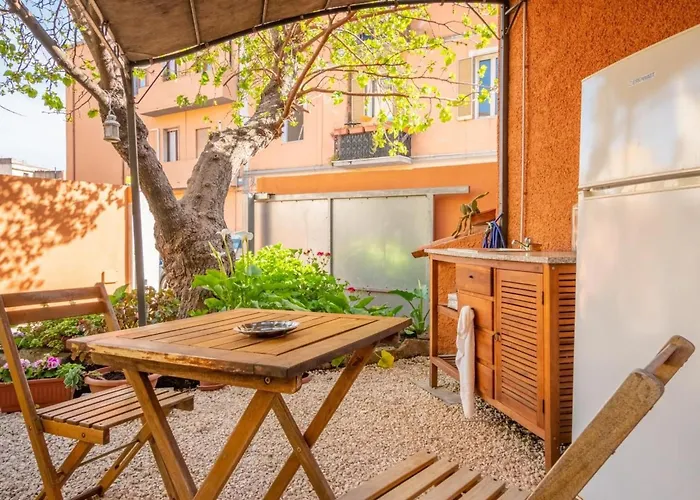 Sehr Zentral In By Interhome