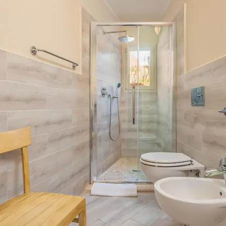 Sehr Zentral In By Interhome Daire