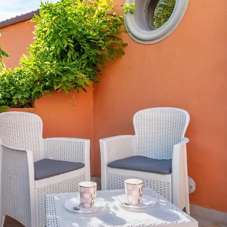 Sehr Zentral In By Interhome Apartamento